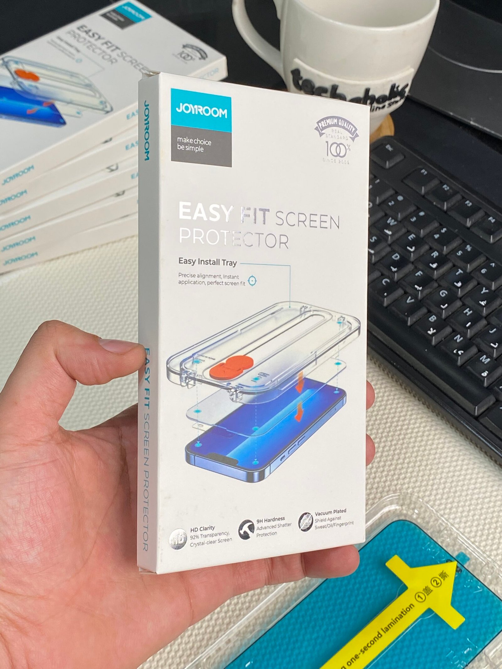 Joyroom Easy Fit Screen Protector – Anti-Fingerprint, Water & Oil Resistant, Easy Installation